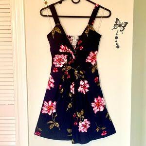 🌺 Planet Gold Dress in Navy with floral print NWOT